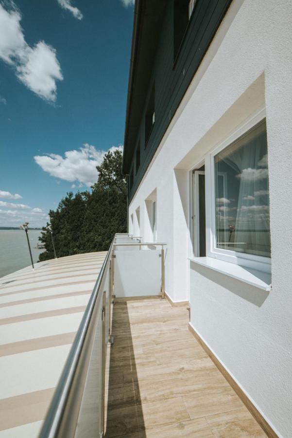 Bed and Breakfast Dalma Panzio Balatonvilágos Exterior foto