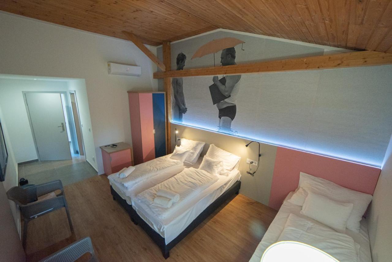 Bed and Breakfast Dalma Panzio Balatonvilágos Exterior foto