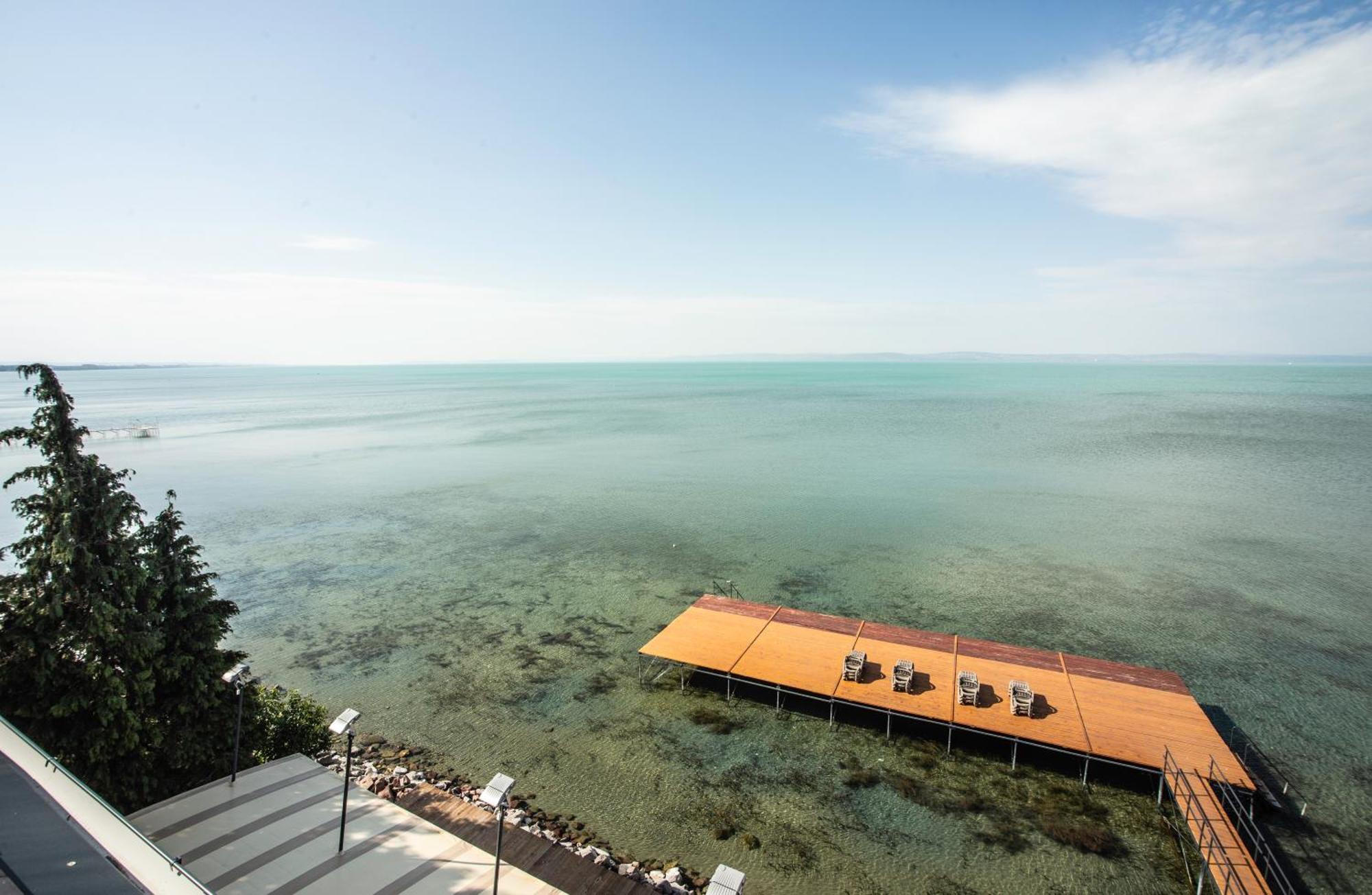 Bed and Breakfast Dalma Panzio Balatonvilágos Exterior foto